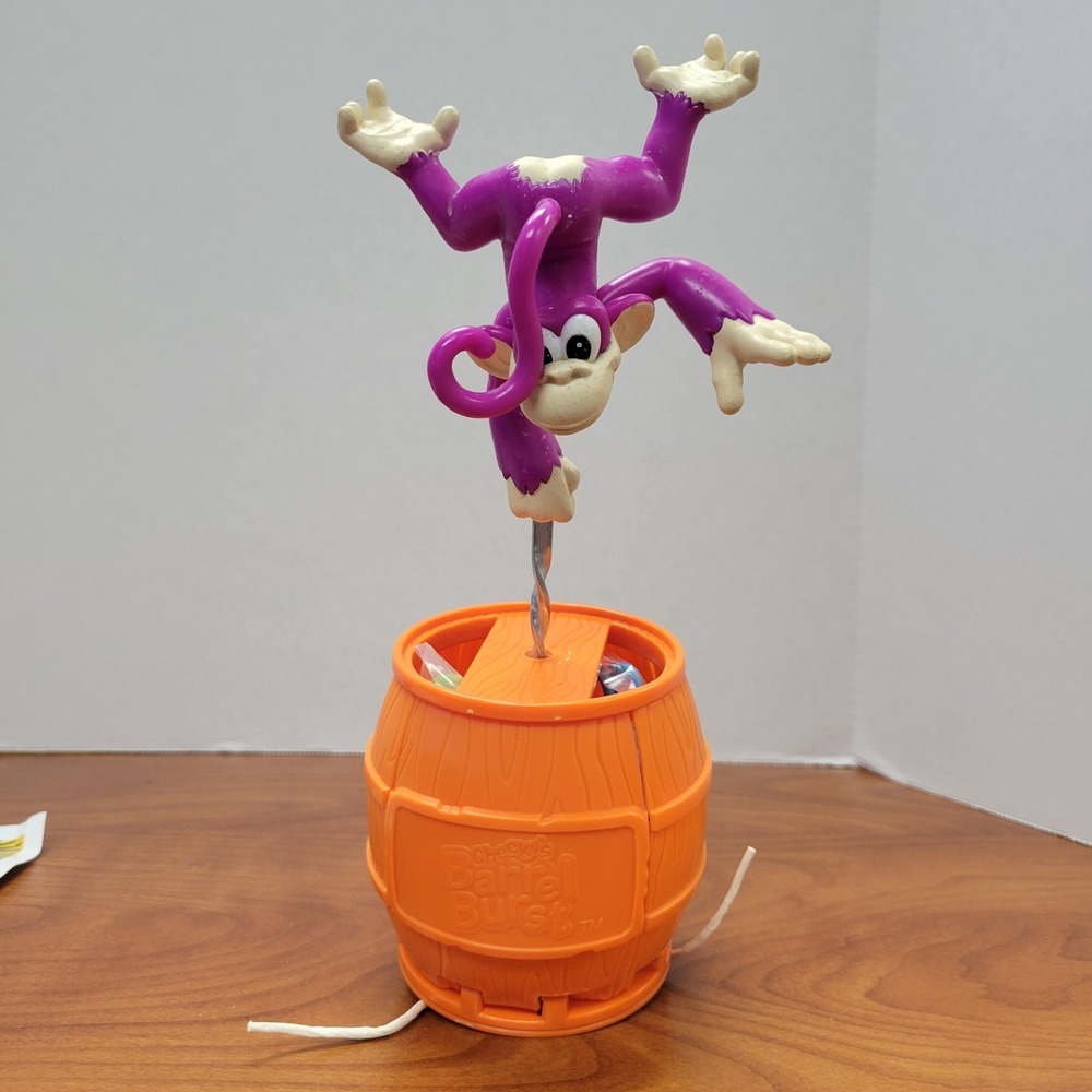 Hasbro Elefun‎ & Friends Cheeky's Barrel Bust game